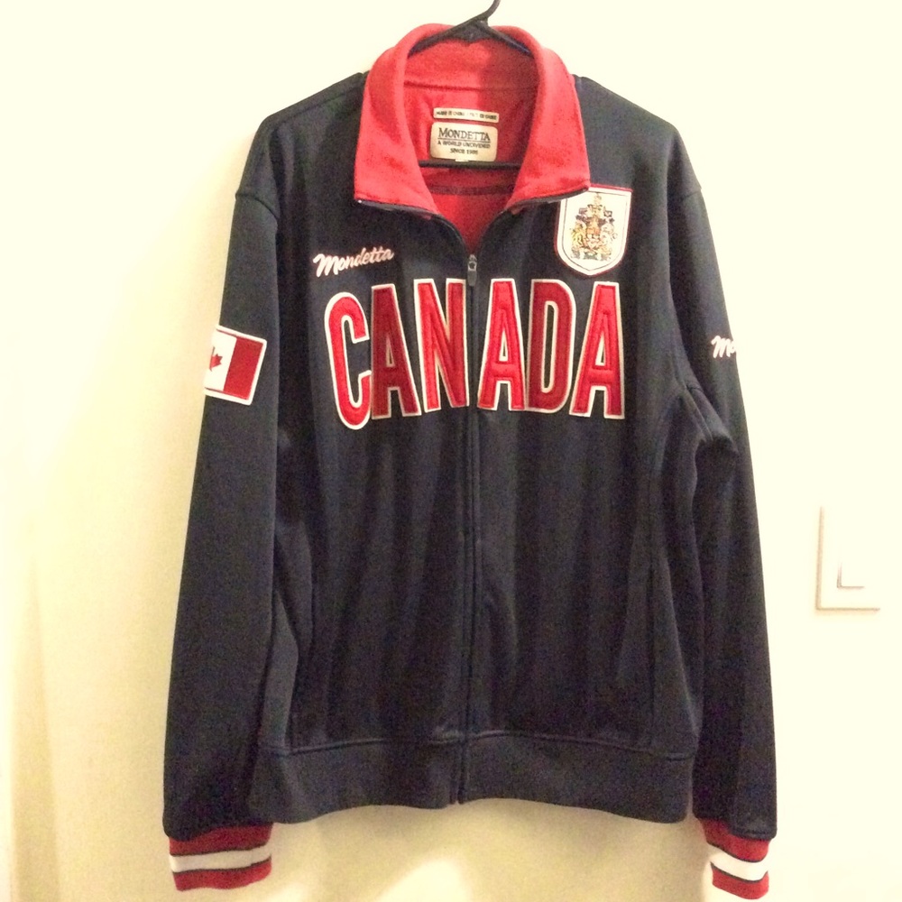 Mondetta Canada jacket